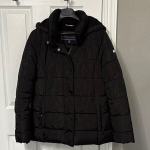 Tommy Hilfiger Women's Classic Black Puffer Coat